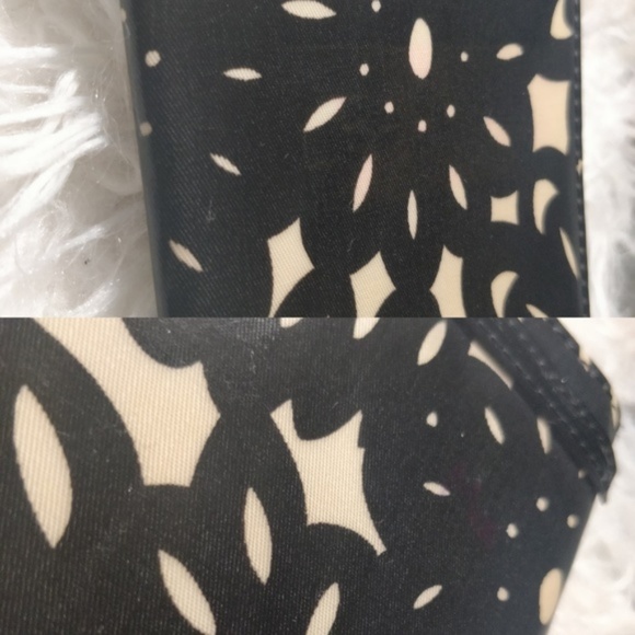 Kate Spade | Floral Passport Holder - Picture 10 of 14